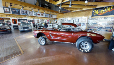 3D VR Tour D&M Corvette and Classic Car Showroom Downers Grove