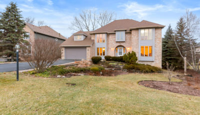 8800 Royal Swan Ln. Darien, IL