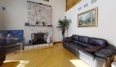 1017 Red Oak St. Addison, IL