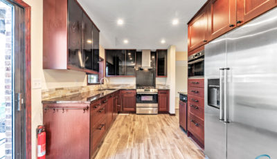 3090 Ashton Ct. Westchester, IL