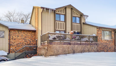 22 Winward Circle Willowbrook, IL