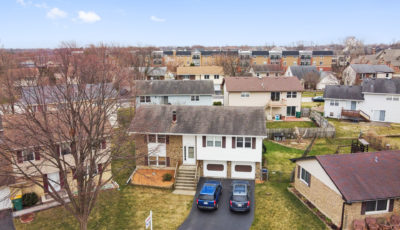 1126 Honeywood Dr. Westmont, IL