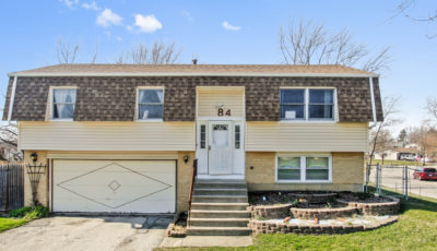 84 Poplar Ct. Glendale Heights, IL