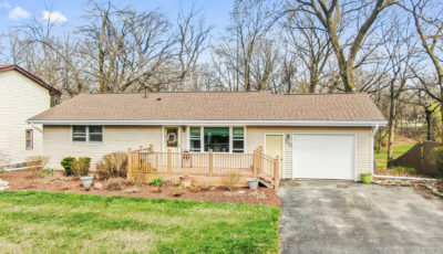 320 N. Brookshore Dr. Shorewood, IL