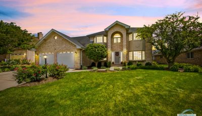 1237 Eagle Crest Dr. Lemont, IL
