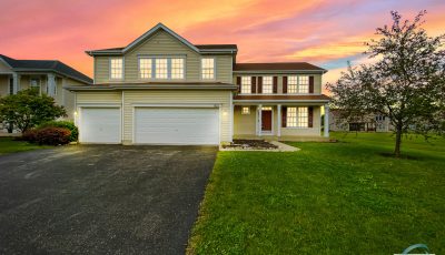 821 Preston Lane, Oswego, IL