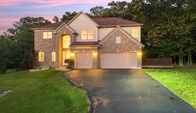 9001 Darien Woods Ct. Darien, IL