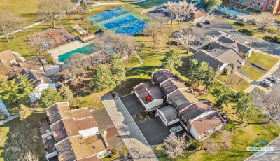 5 Nacona Lane Indian Head Park, IL